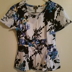 Januu scrub top
